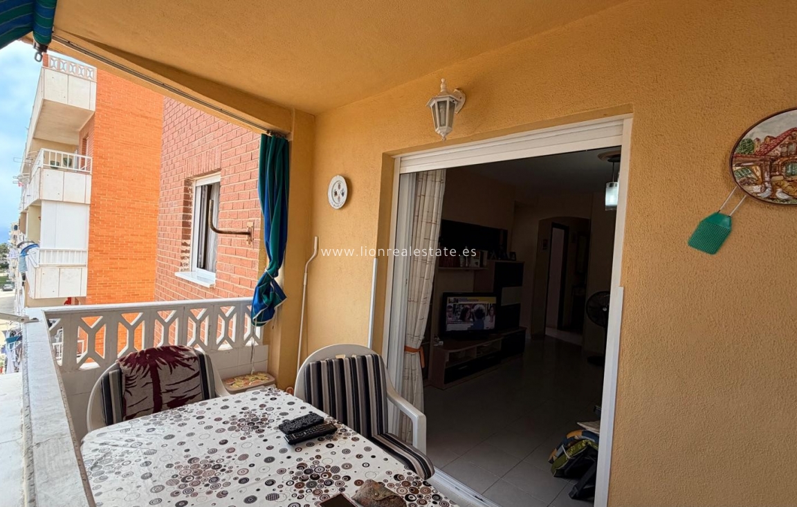 Перепродажа - Квартира / квартира - Punta Prima