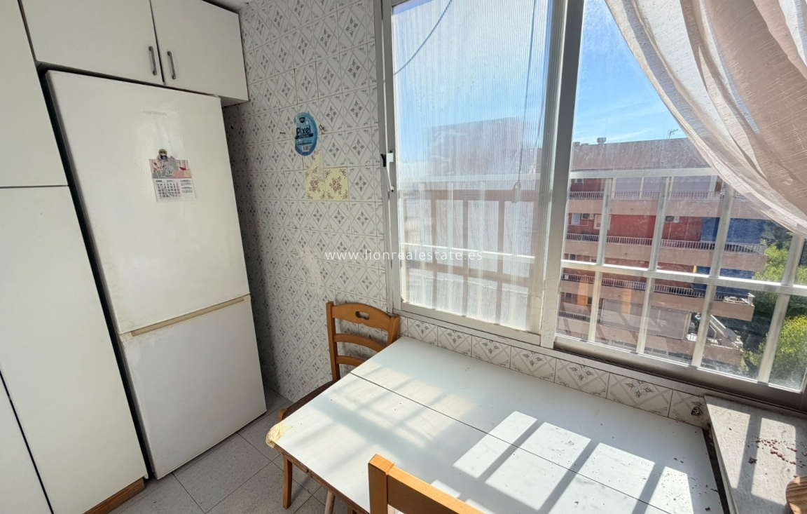 Перепродажа - Квартира / квартира - Punta Prima