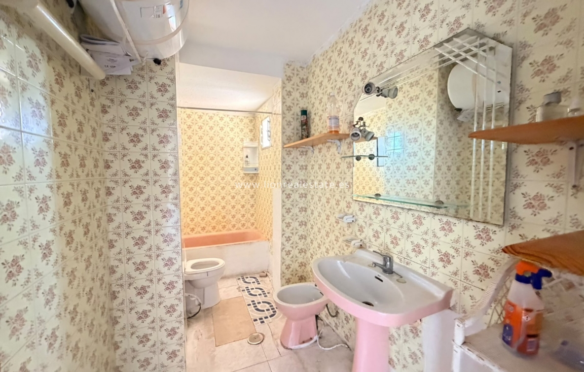 Перепродажа - Квартира / квартира - Punta Prima
