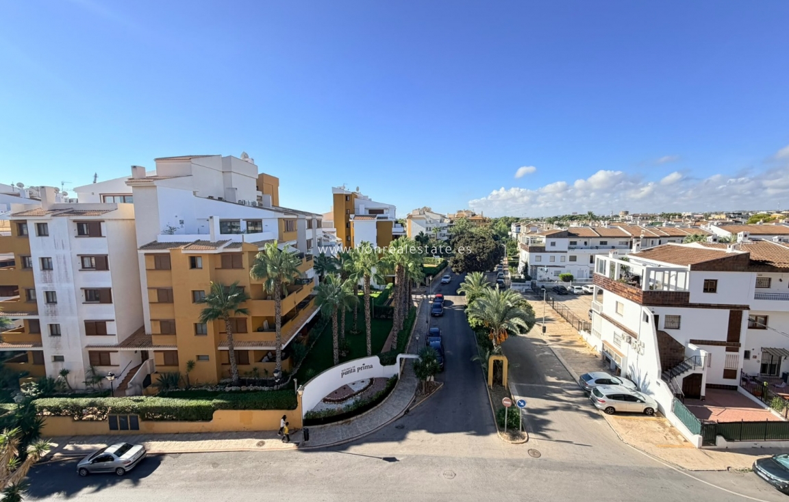 Перепродажа - Квартира / квартира - Punta Prima