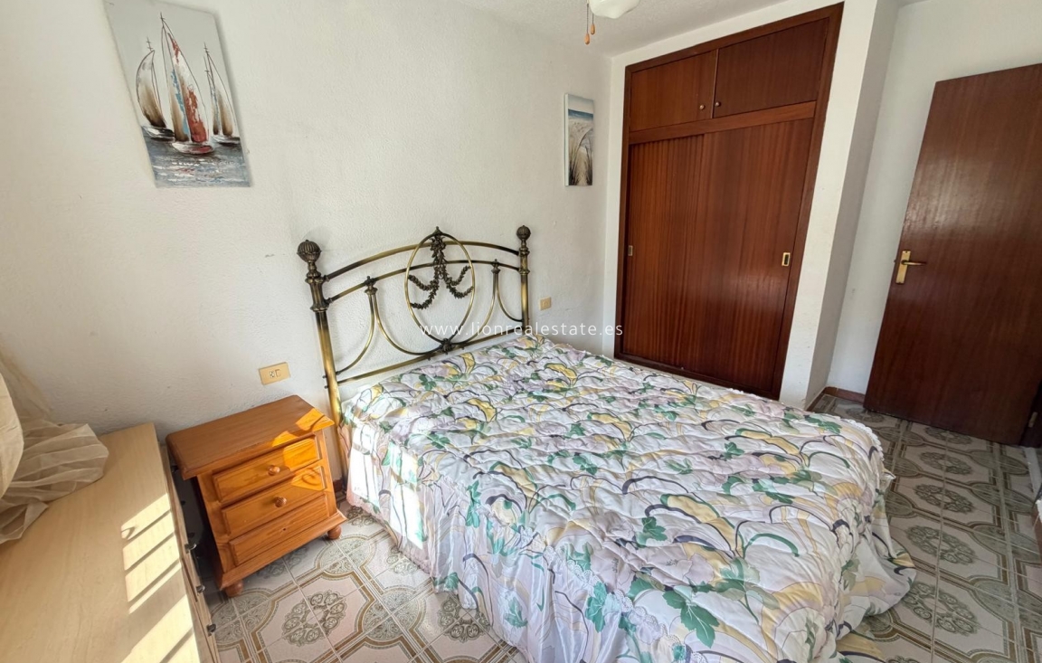 Перепродажа - Квартира / квартира - Punta Prima