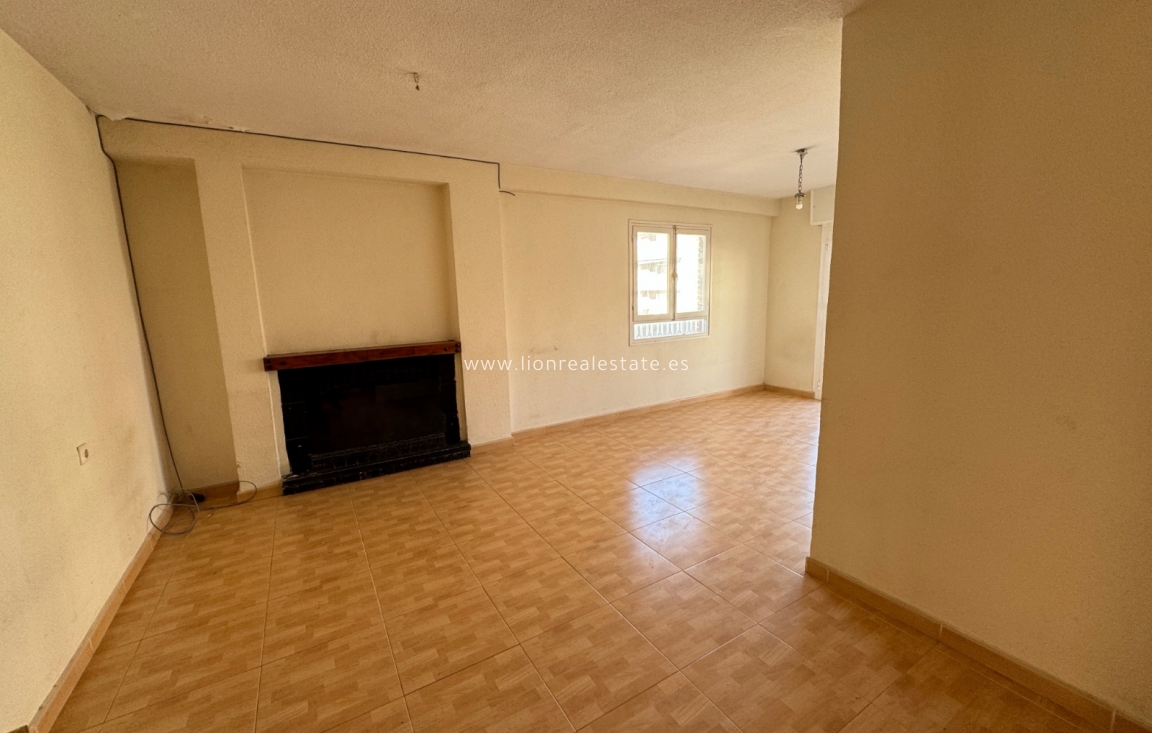 Перепродажа - Квартира / квартира - Punta Prima