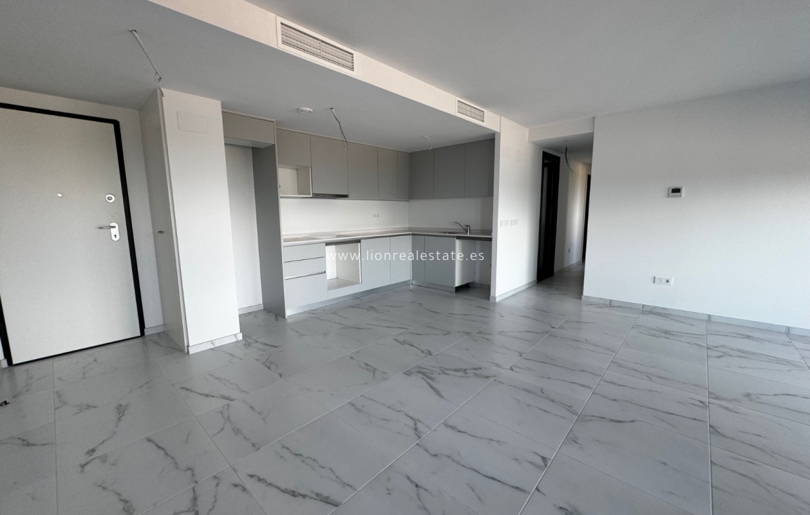 Перепродажа - Квартира / квартира - Punta Prima