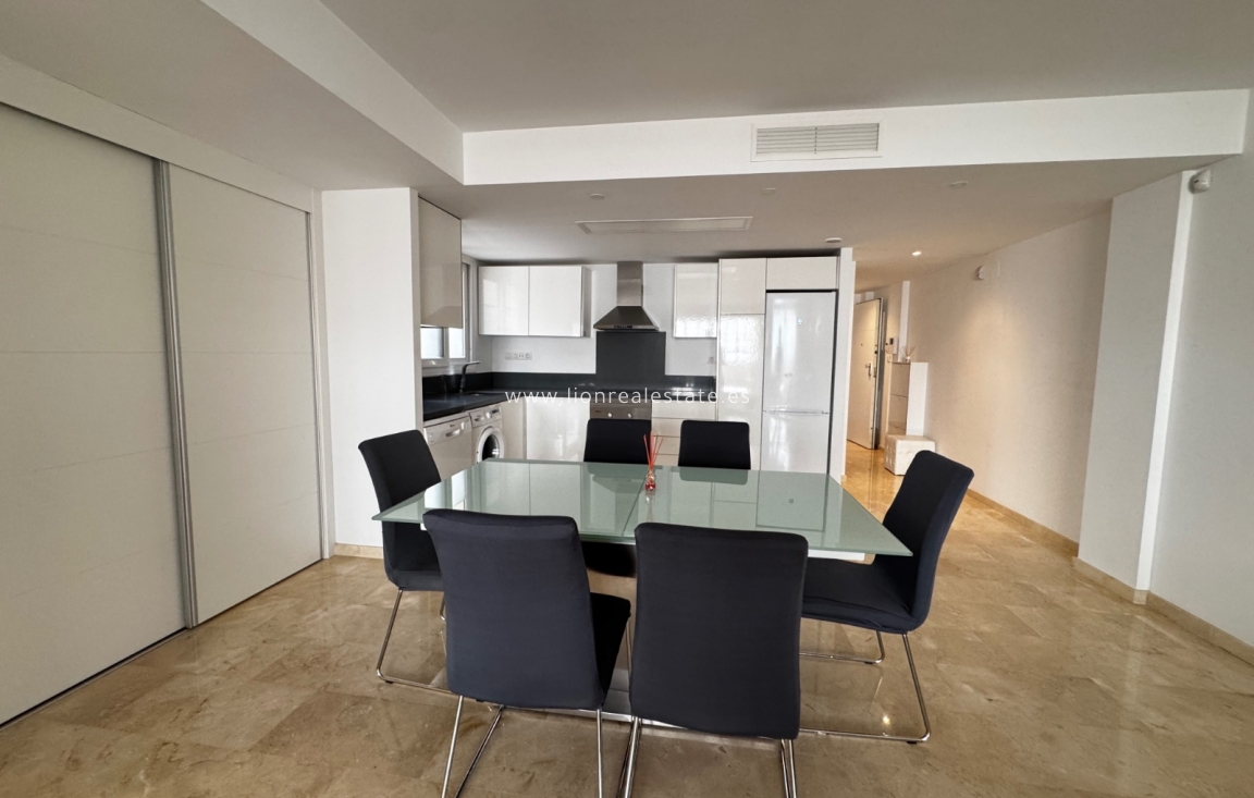 Перепродажа - Квартира / квартира - Punta Prima