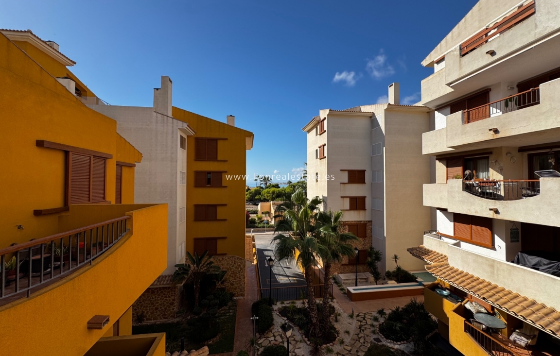 Перепродажа - Квартира / квартира - Punta Prima