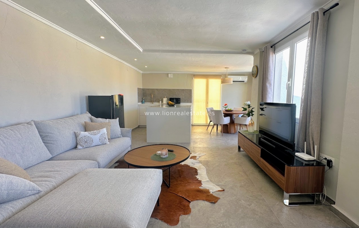 Перепродажа - Квартира / квартира - Torrevieja - Cabo Cervera