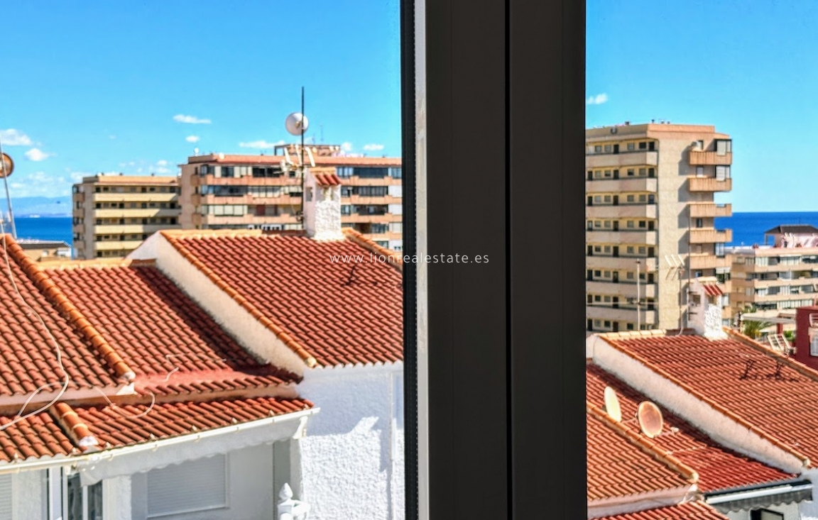 Перепродажа - Квартира / квартира - Torrevieja - Cabo Cervera