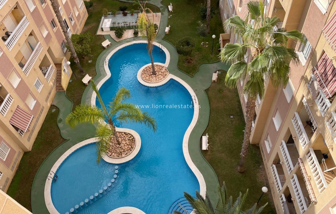 Перепродажа - Квартира / квартира - Torrevieja - Centro