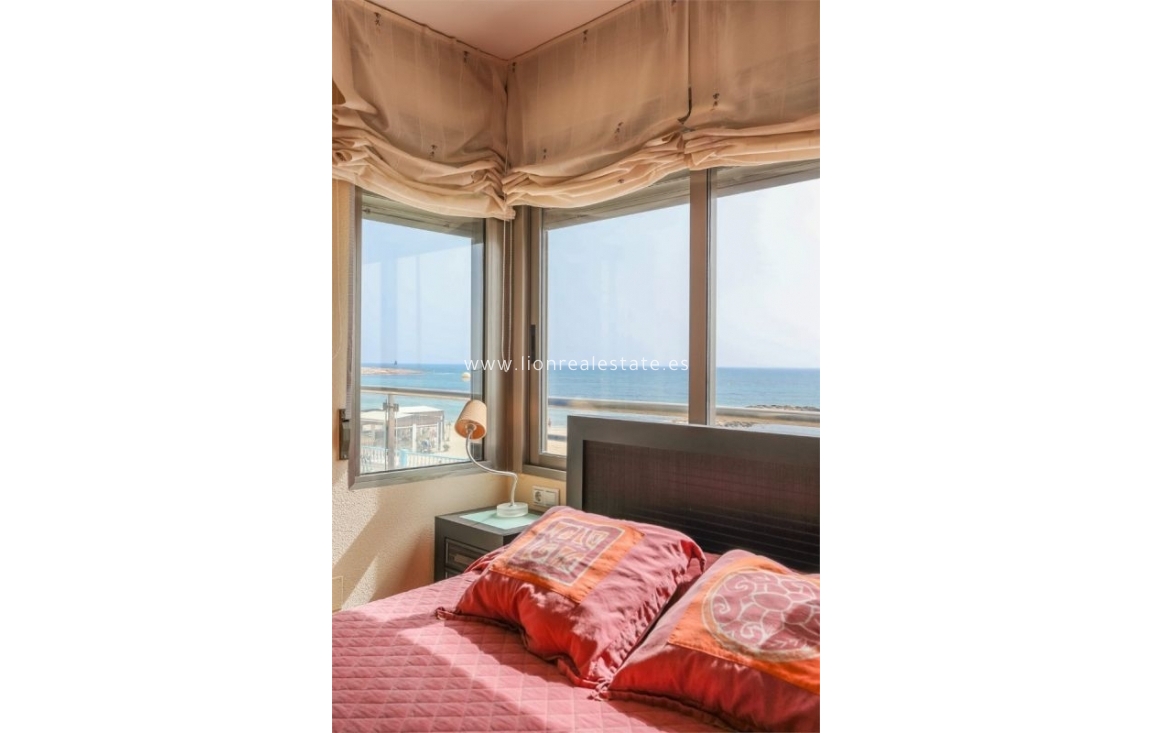 Перепродажа - Квартира / квартира - Torrevieja - Centro