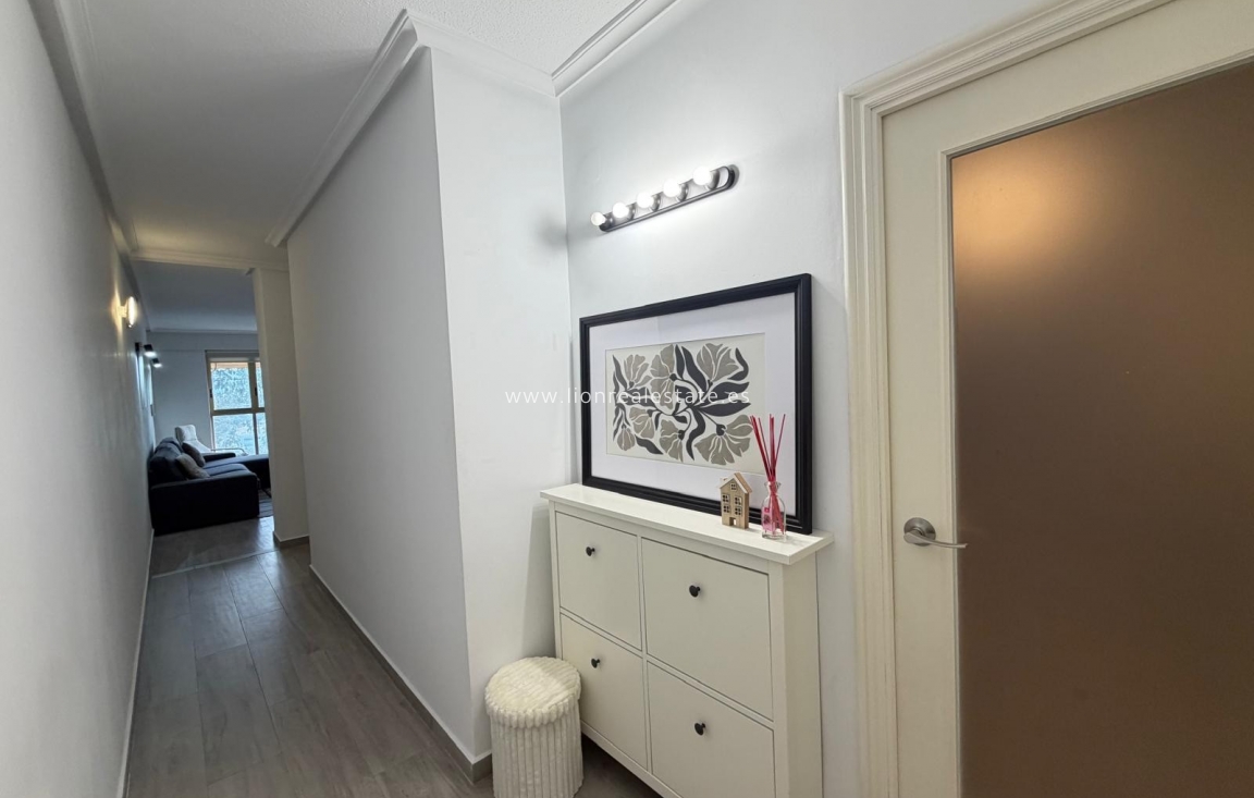 Перепродажа - Квартира / квартира - Torrevieja - Centro