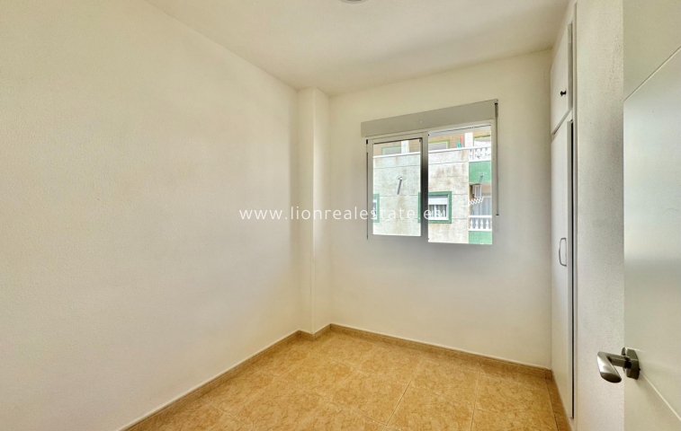 Перепродажа - Квартира / квартира - Torrevieja - Centro