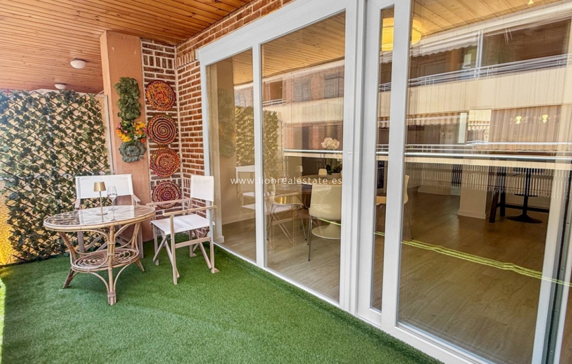 Перепродажа - Квартира / квартира - Torrevieja - El Acequión - Los Náufragos