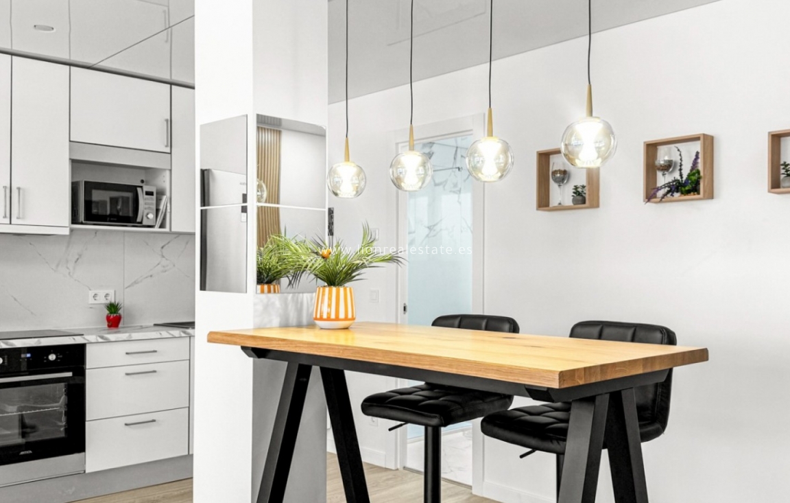 Перепродажа - Квартира / квартира - Torrevieja - El Acequión - Los Náufragos