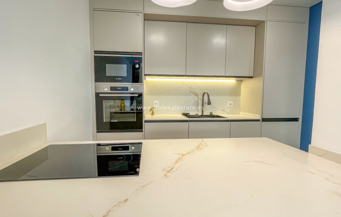 Перепродажа - Квартира / квартира - Torrevieja - El Acequión - Los Náufragos