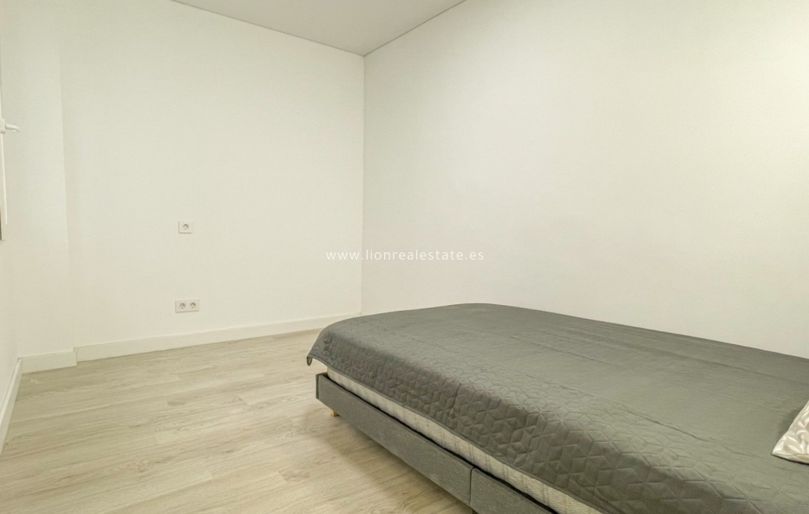 Перепродажа - Квартира / квартира - Torrevieja - El Acequión - Los Náufragos
