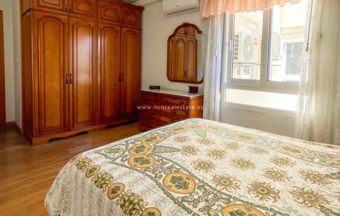 Перепродажа - Квартира / квартира - Torrevieja - El Acequión - Los Náufragos