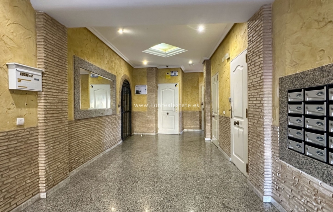Перепродажа - Квартира / квартира - Torrevieja - El Molino