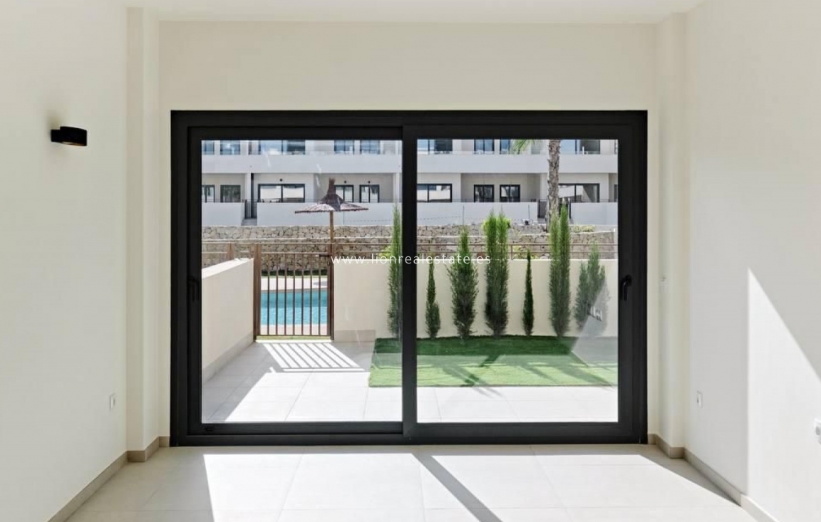 Перепродажа - Квартира / квартира - Torrevieja - La Veleta