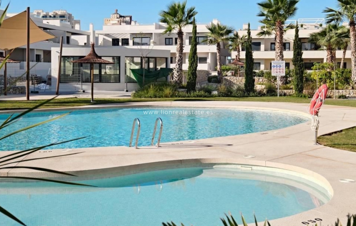 Перепродажа - Квартира / квартира - Torrevieja - La Veleta