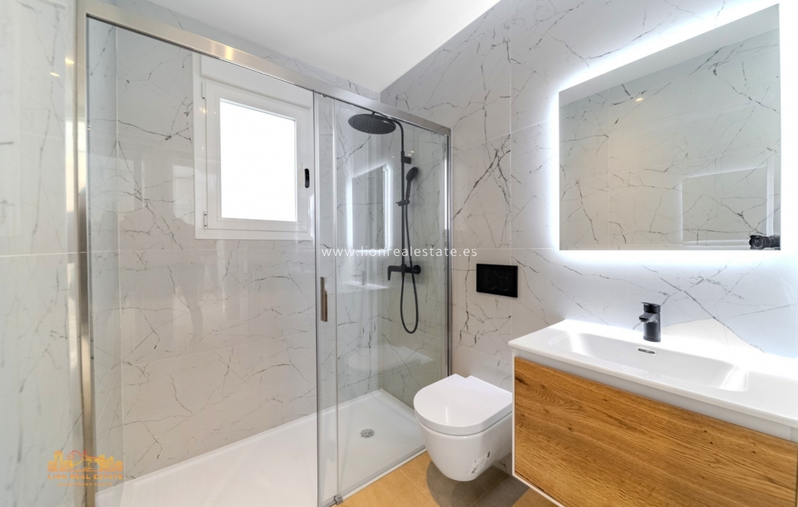 Перепродажа - Квартира / квартира - Torrevieja - Los Locos