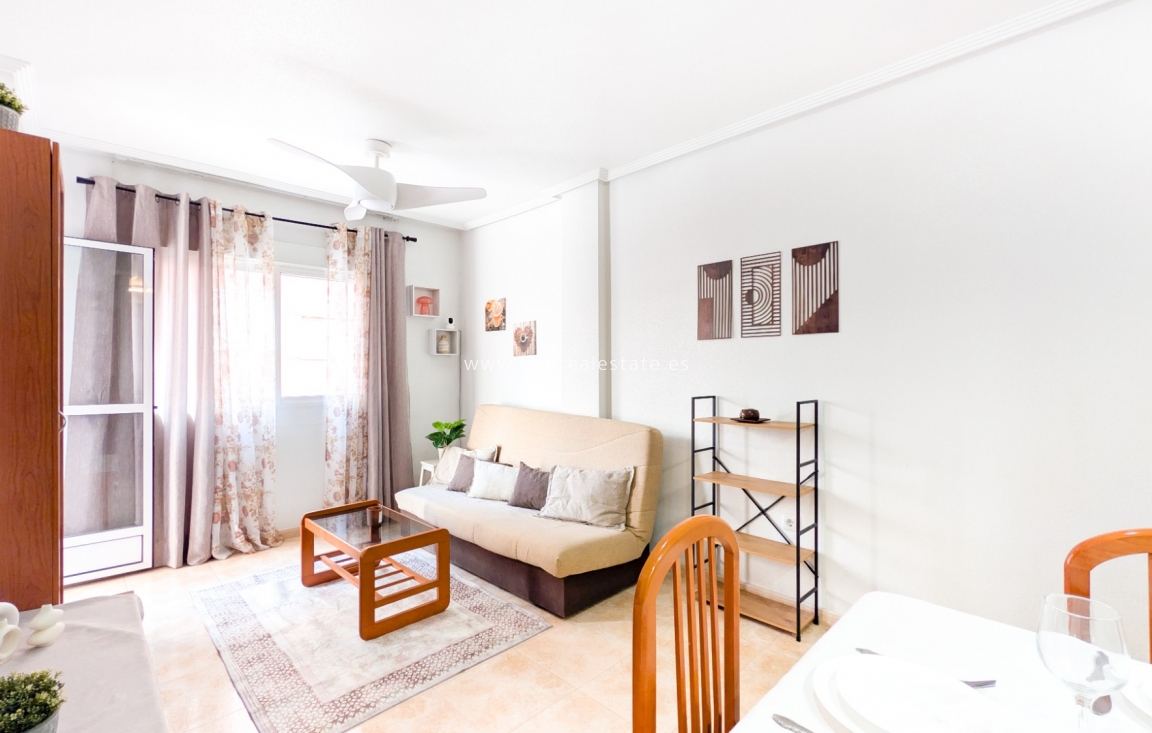 Перепродажа - Квартира / квартира - Torrevieja - Parque de las Naciones