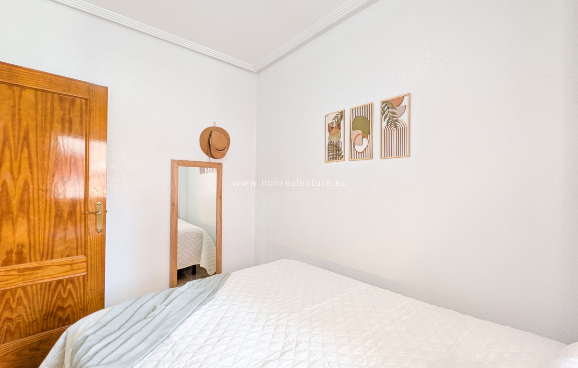 Перепродажа - Квартира / квартира - Torrevieja - Parque de las Naciones