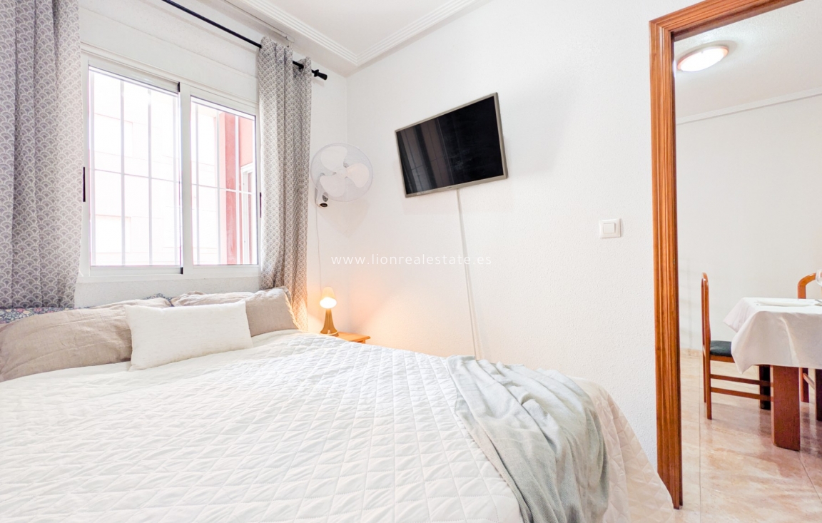 Перепродажа - Квартира / квартира - Torrevieja - Parque de las Naciones