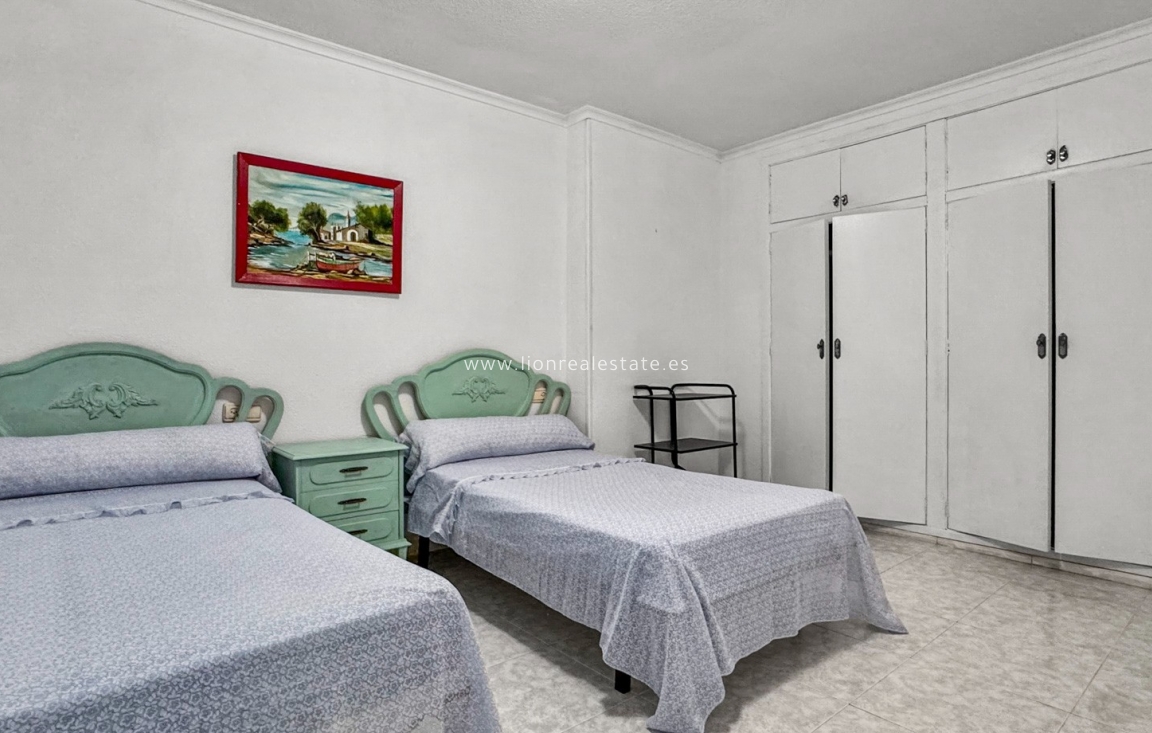 Перепродажа - Квартира / квартира - Torrevieja - Playa de los Locos
