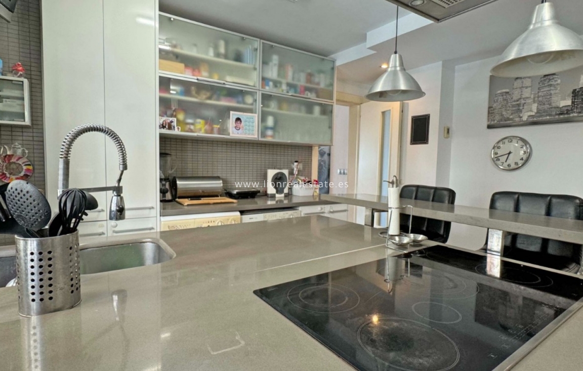 Перепродажа - Квартира / квартира - Torrevieja - Playa del Cura