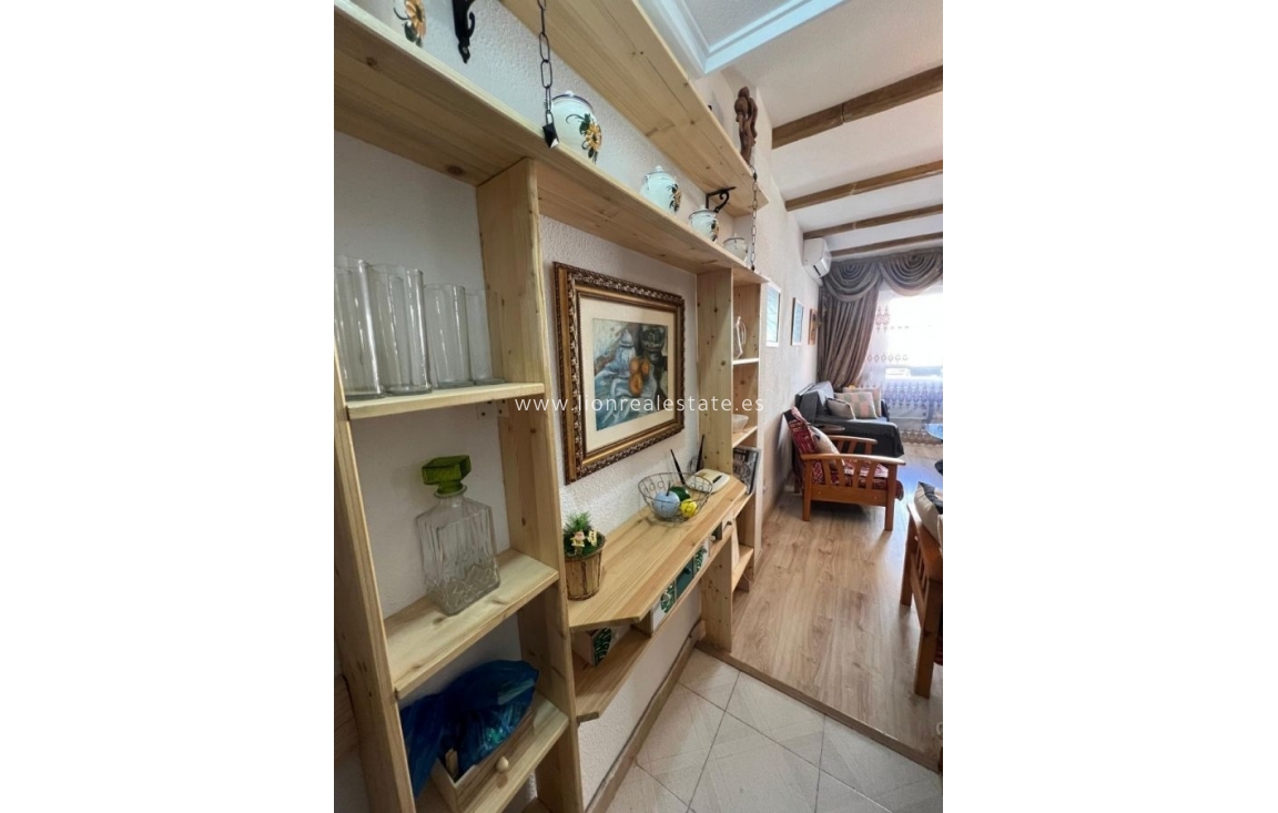 Перепродажа - Квартира / квартира - Torrevieja - Playa del cura