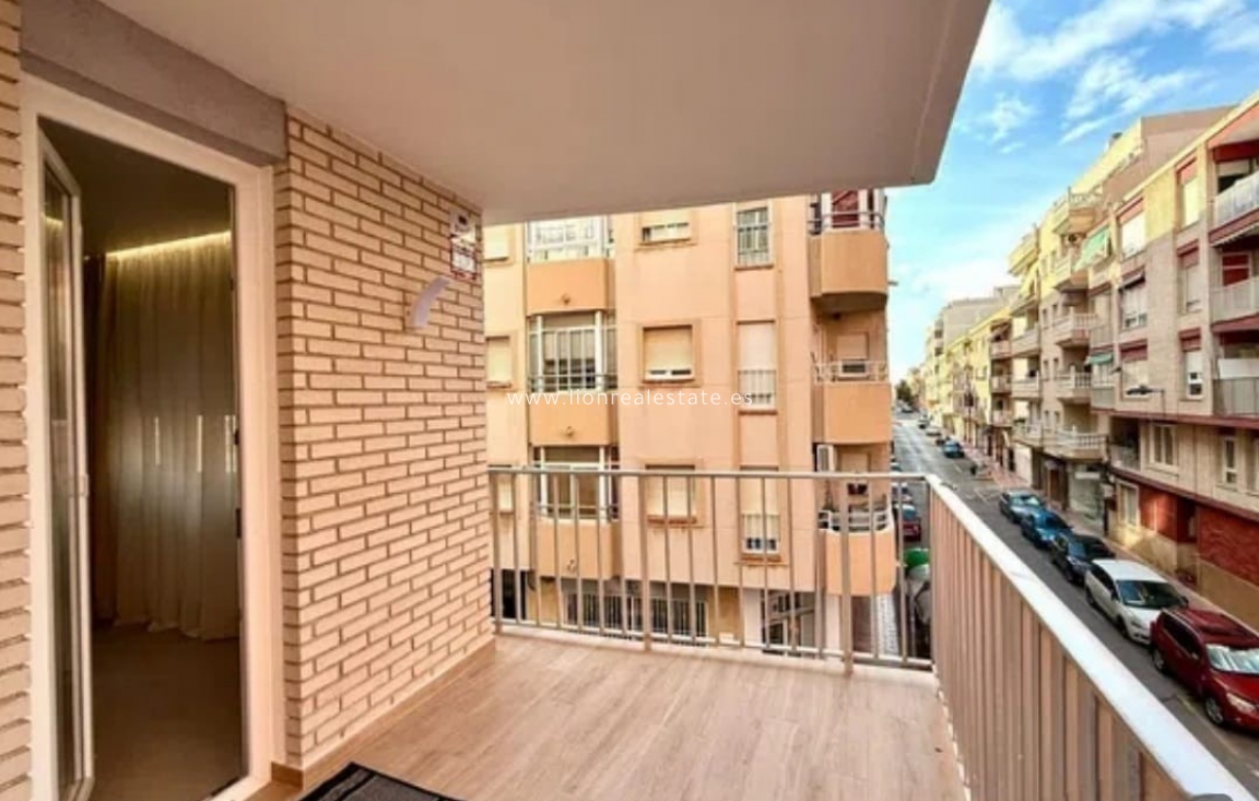 Перепродажа - Квартира / квартира - Torrevieja - Playa Del Cura