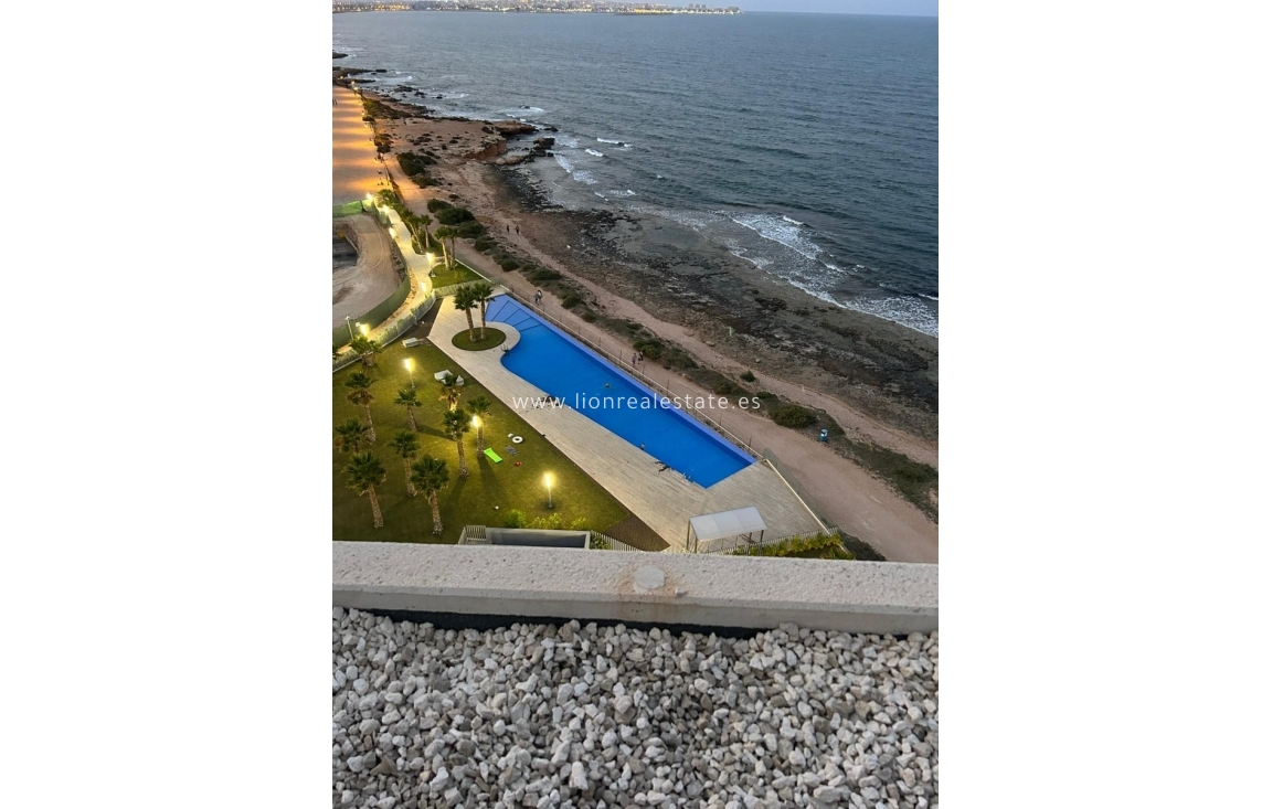 Перепродажа - Квартира / квартира - Torrevieja - Punta Prima