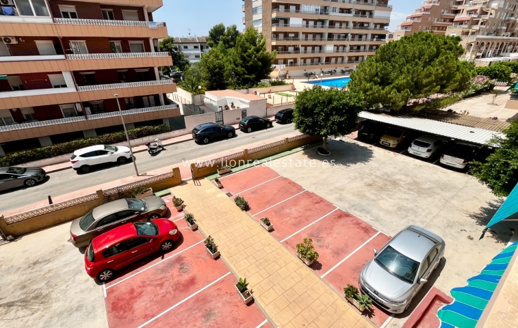 Перепродажа - Квартира / квартира - Torrevieja - Punta Prima