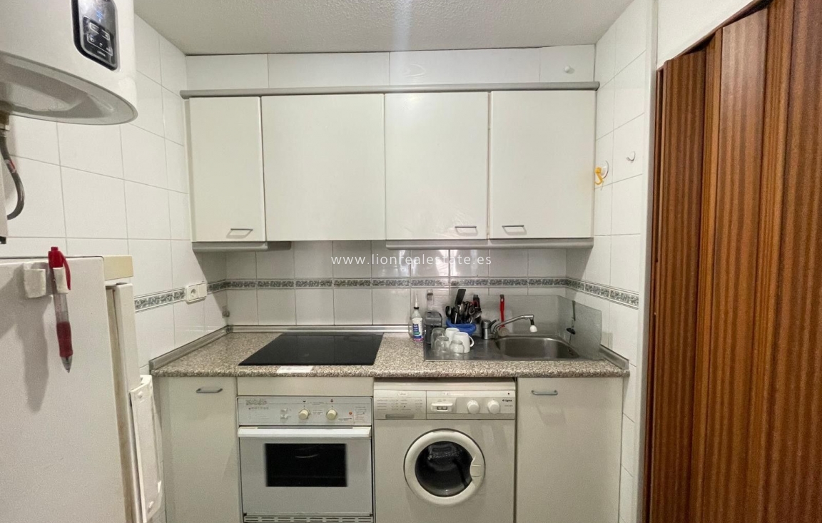 Перепродажа - Квартира / квартира - Torrevieja - Punta Prima