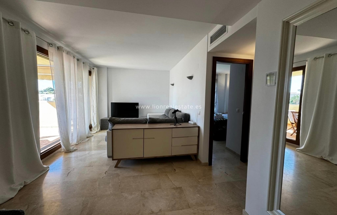 Перепродажа - Квартира / квартира - Torrevieja - Punta Prima