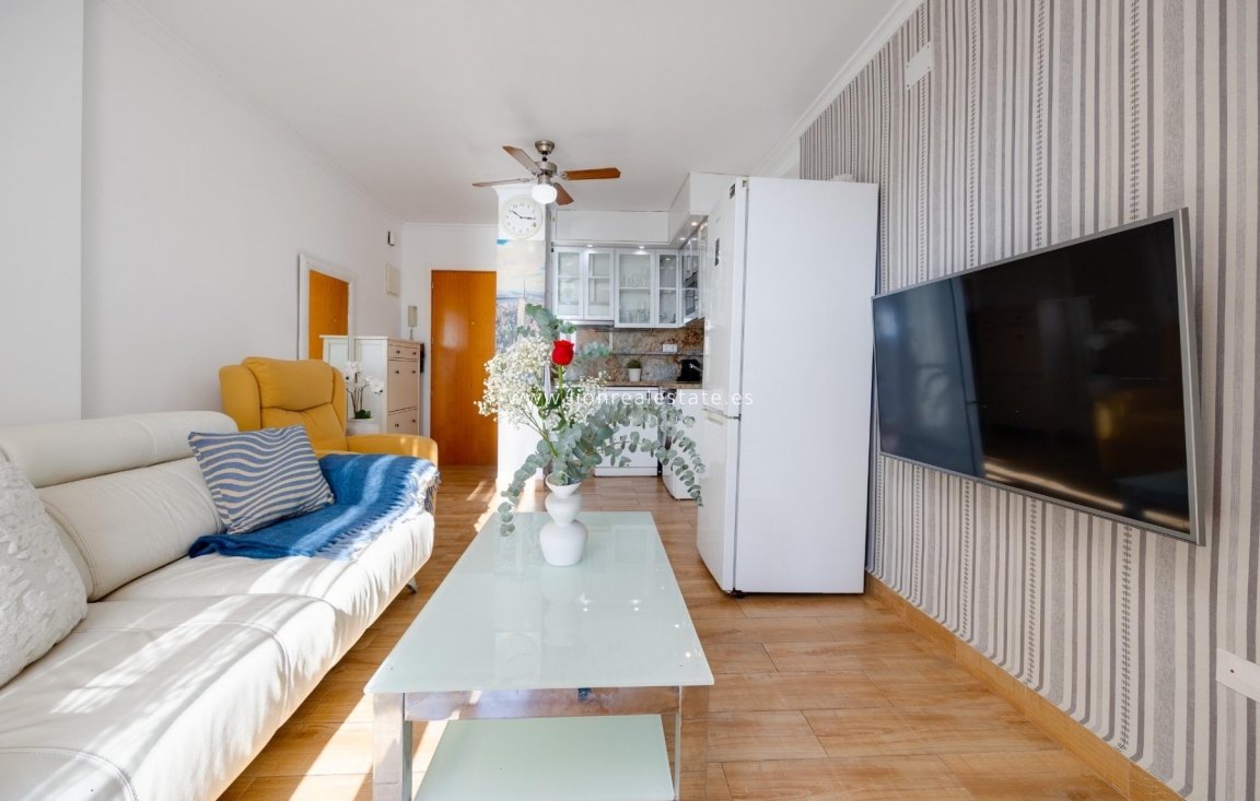 Перепродажа - Квартира / квартира - Torrevieja - Punta Prima