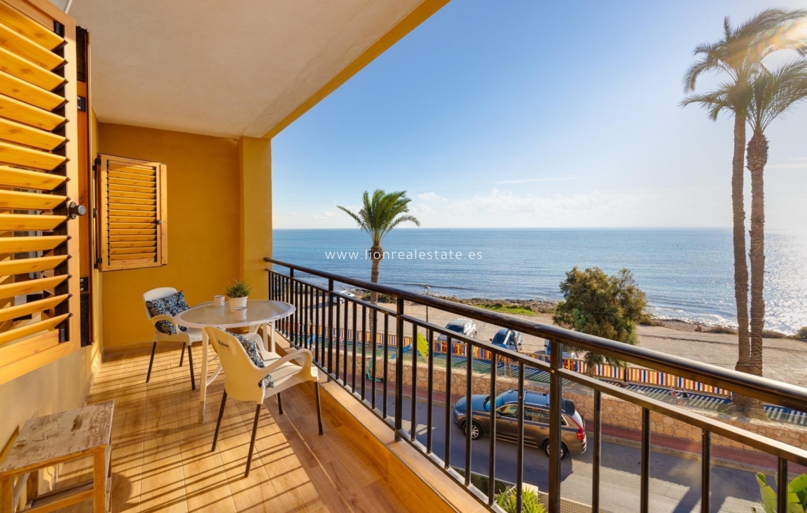 Перепродажа - Квартира / квартира - Torrevieja - Punta Prima