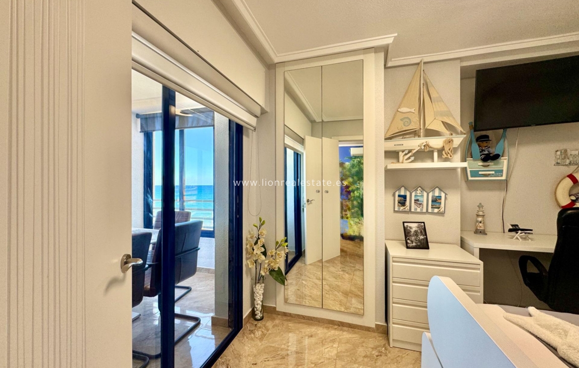 Перепродажа - Квартира / квартира - Torrevieja - Torre la mata