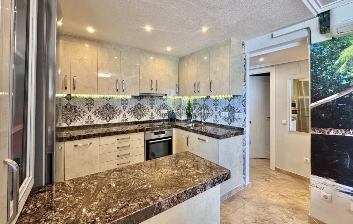 Перепродажа - Квартира / квартира - Torrevieja - Torre la mata