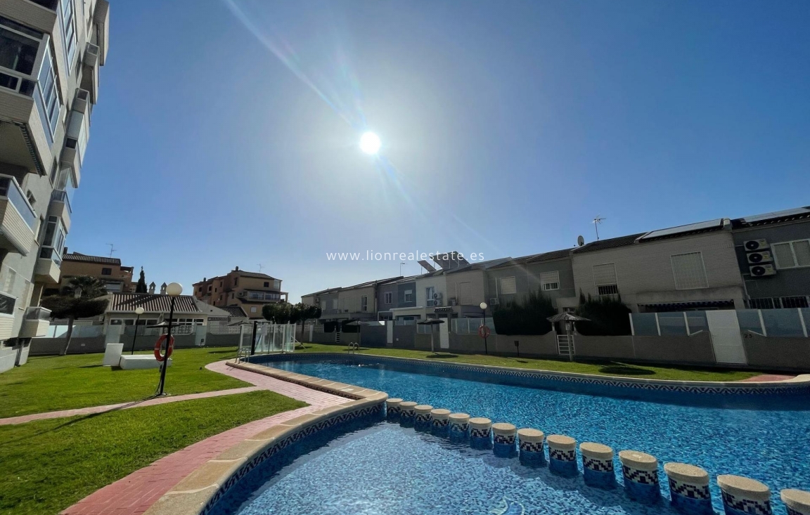 Перепродажа - Квартира / квартира - Torrevieja - Torreblanca