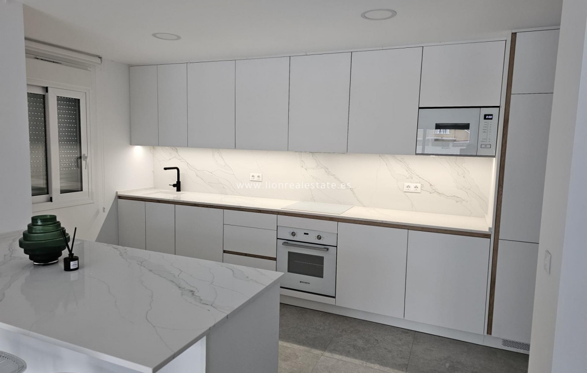 Перепродажа - Квартира / квартира - Torrevieja - Torreblanca