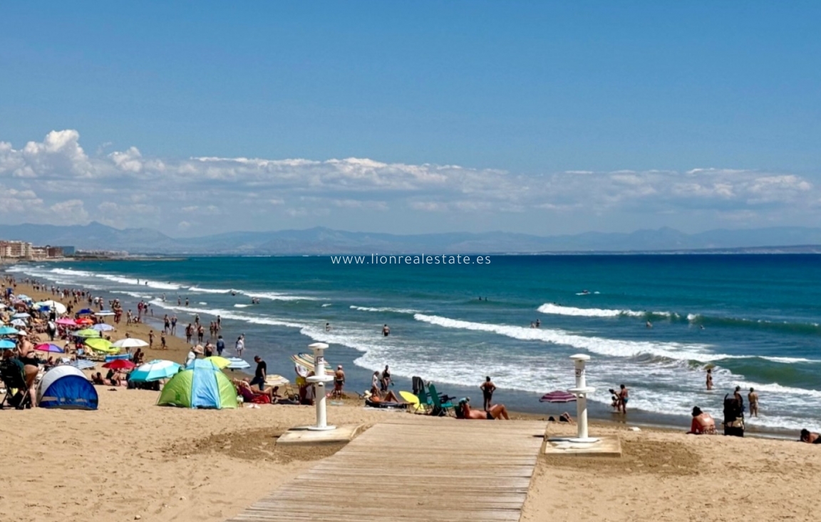 Перепродажа - Квартира / квартира - Torrevieja - Torrelamata - La Mata