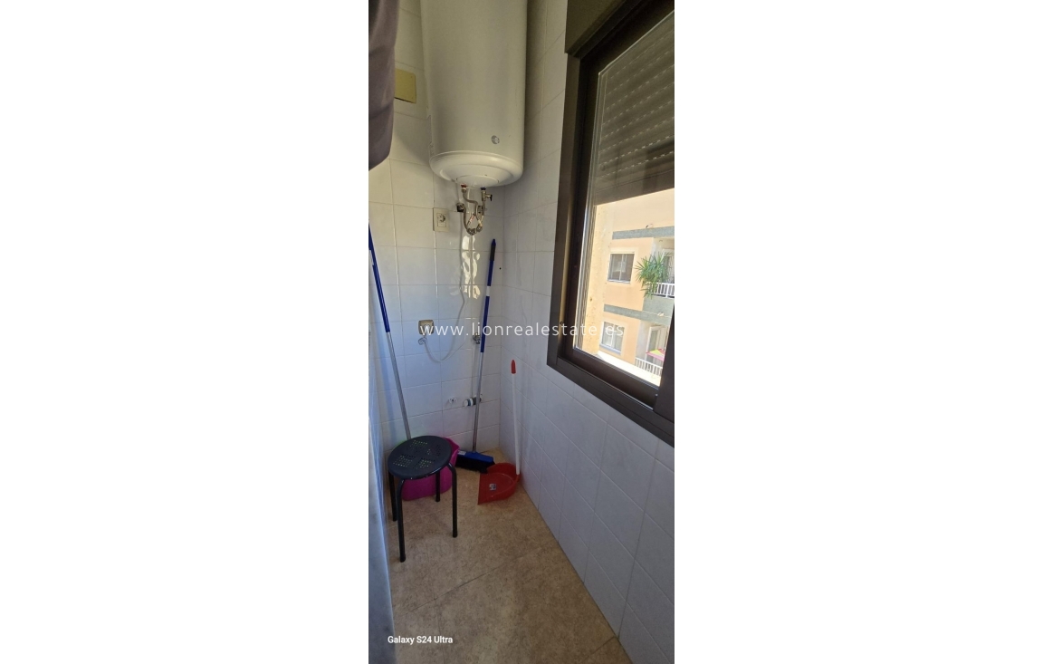 Перепродажа - Квартира / квартира - Torrevieja - torrevieja