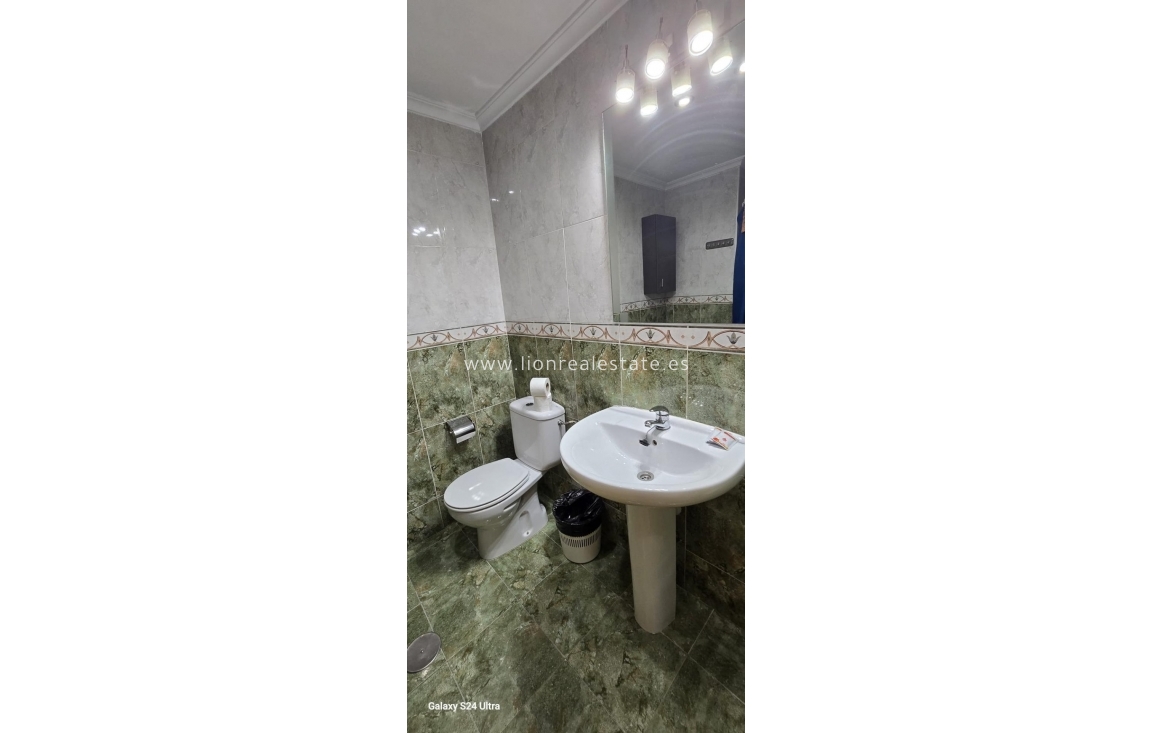 Перепродажа - Квартира / квартира - Torrevieja - torrevieja