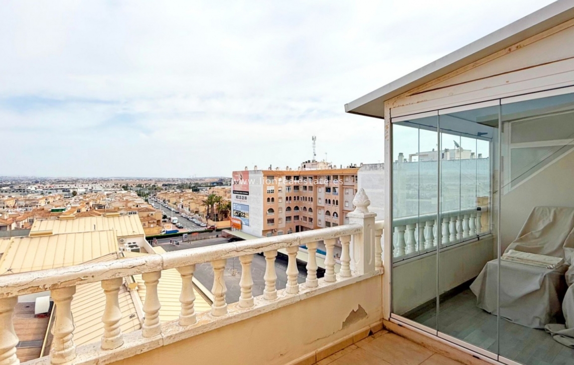 Перепродажа - Квартира / квартира - Torrevieja