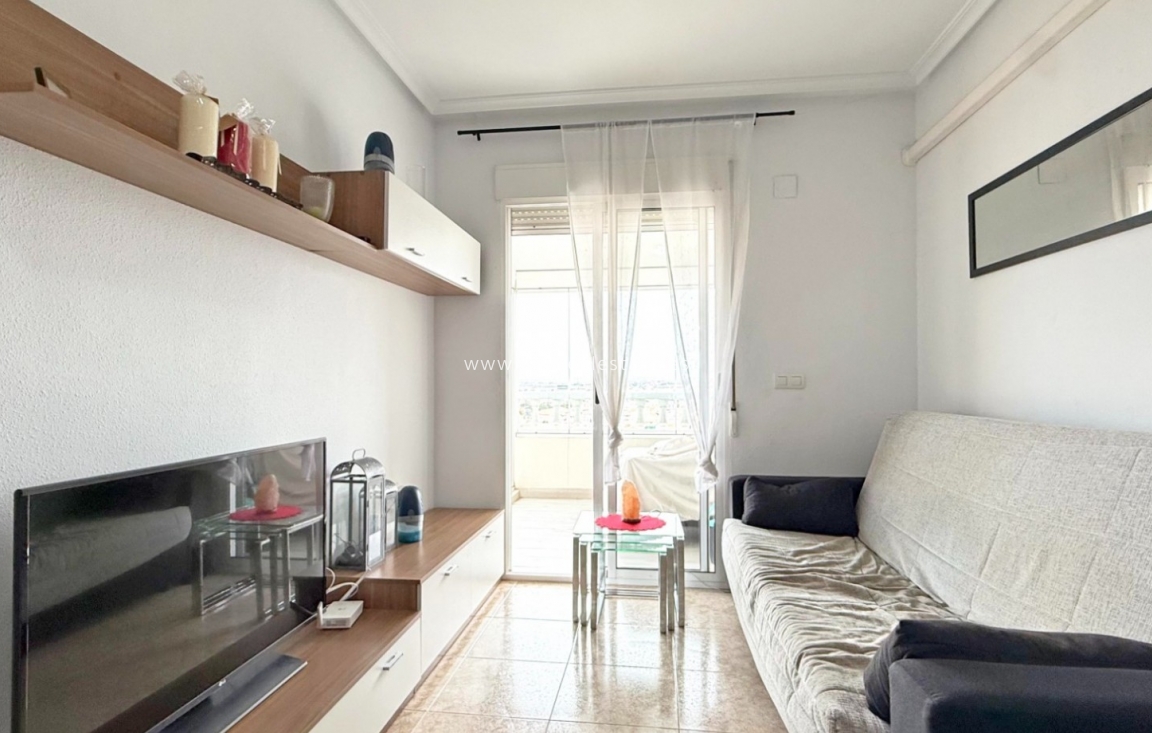 Перепродажа - Квартира / квартира - Torrevieja