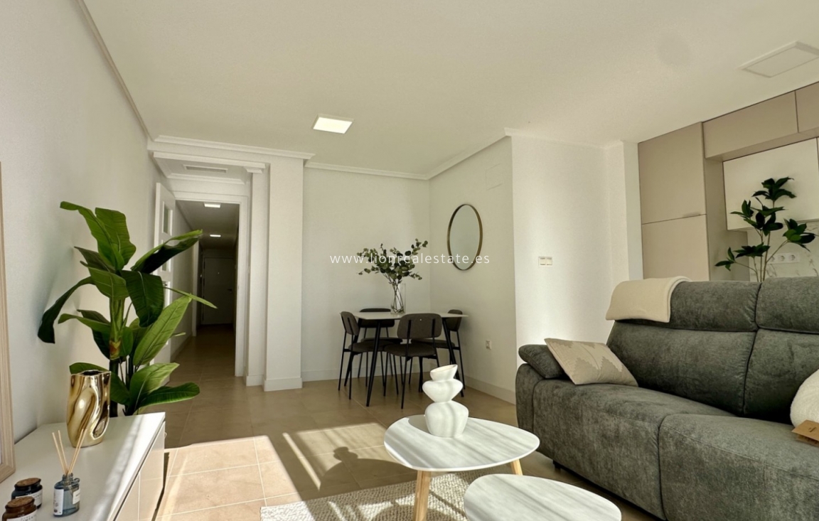 Перепродажа - Квартира / квартира - Torrevieja