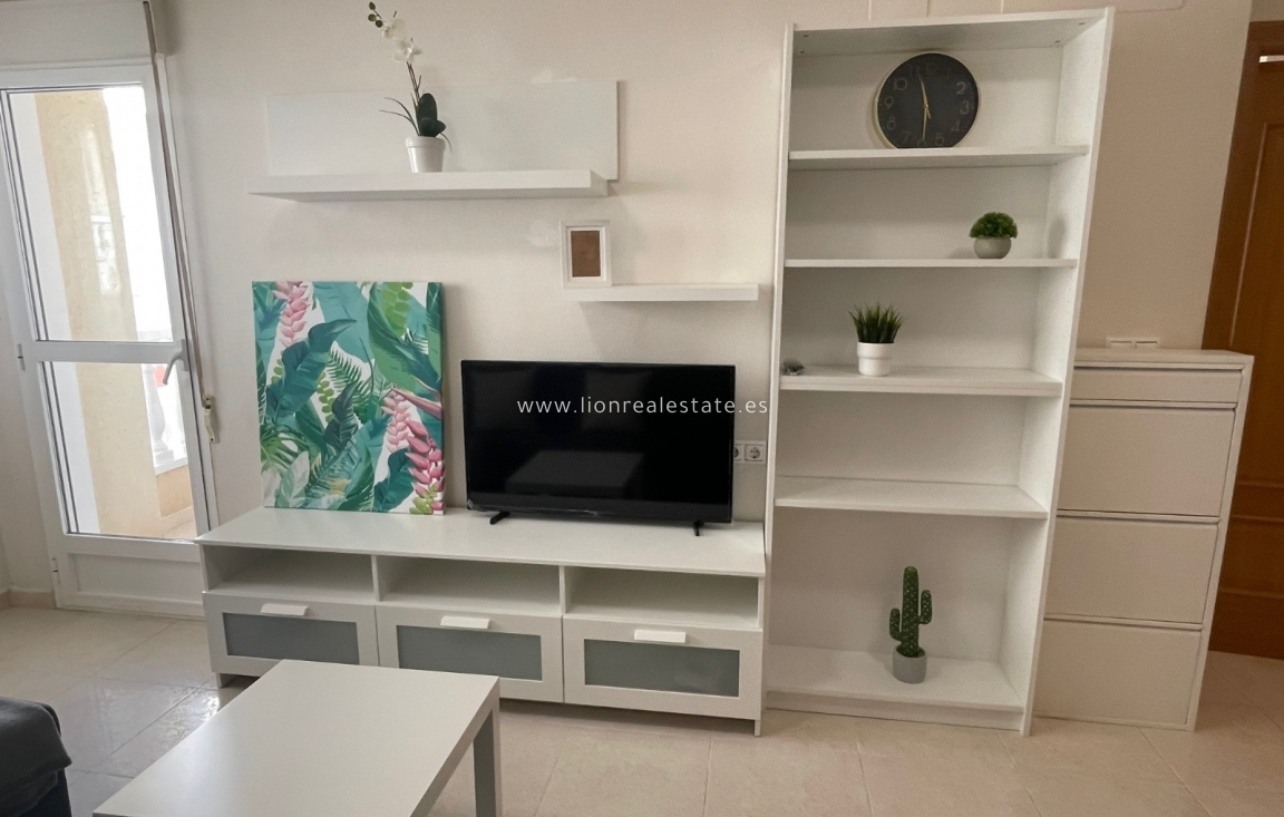 Перепродажа - Квартира / квартира - Torrevieja