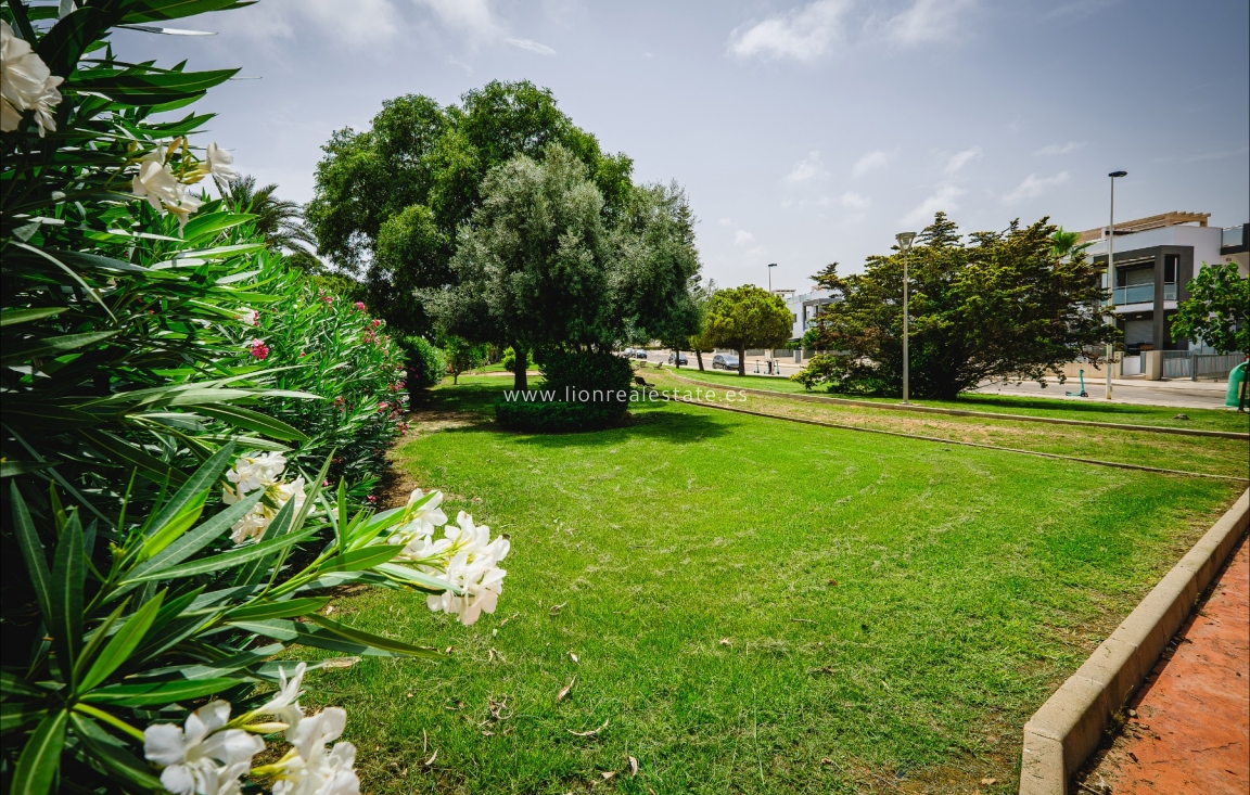 Перепродажа - Нулевой - Orihuela Costa - Punta Prima