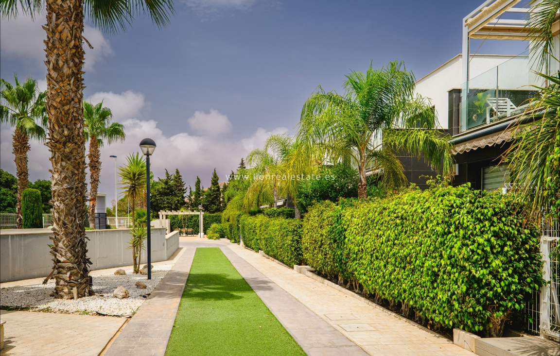 Перепродажа - Нулевой - Orihuela Costa - Punta Prima
